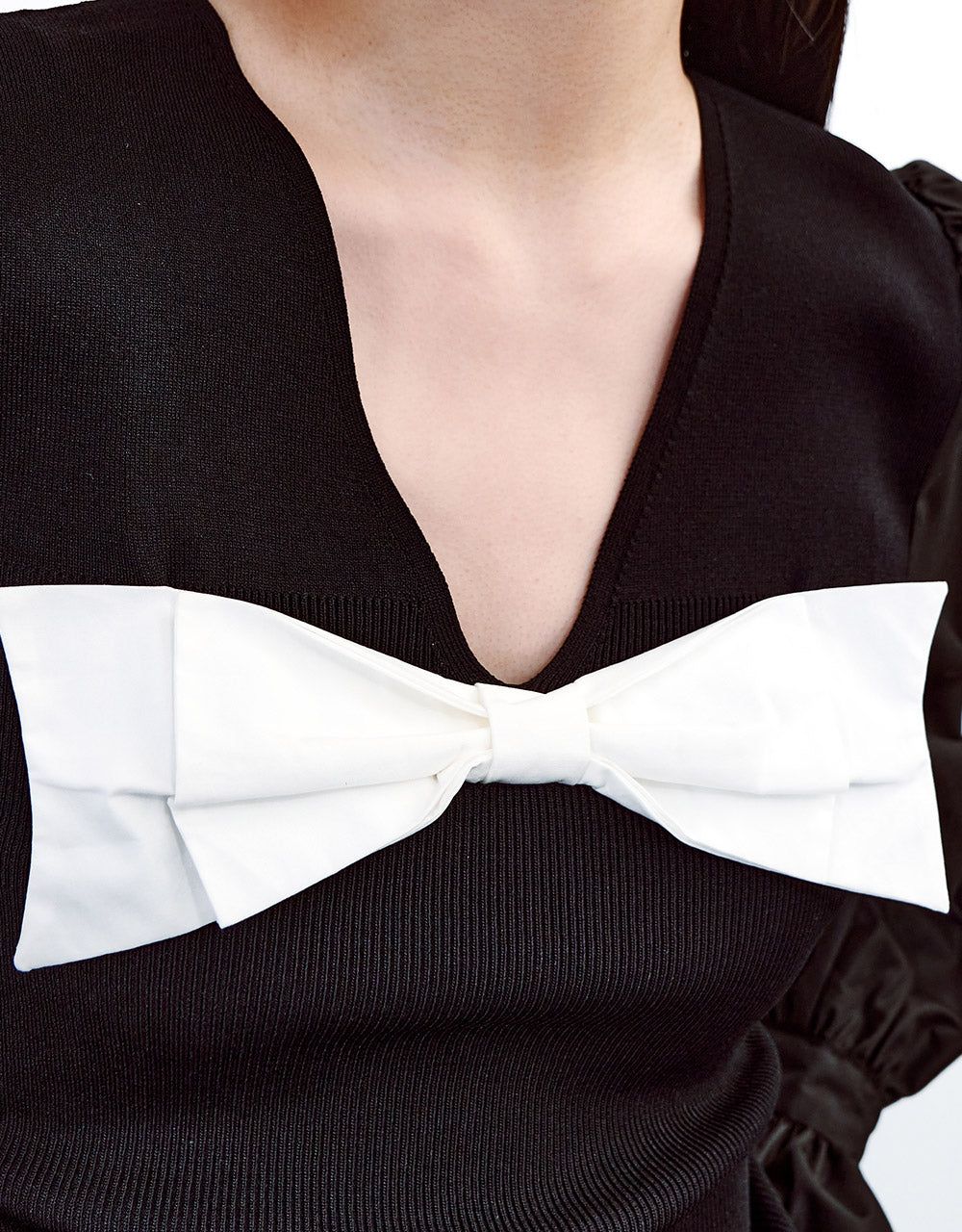 Bow Front Puff Sleeve Knit Top sold by Urban Revivo product image thumbnail 3