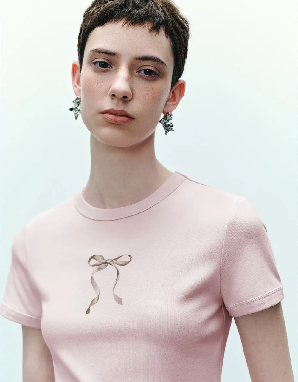 Bow Printed Crew Neck Skinny T-Shirt sold by Urban Revivo product image thumbnail 4