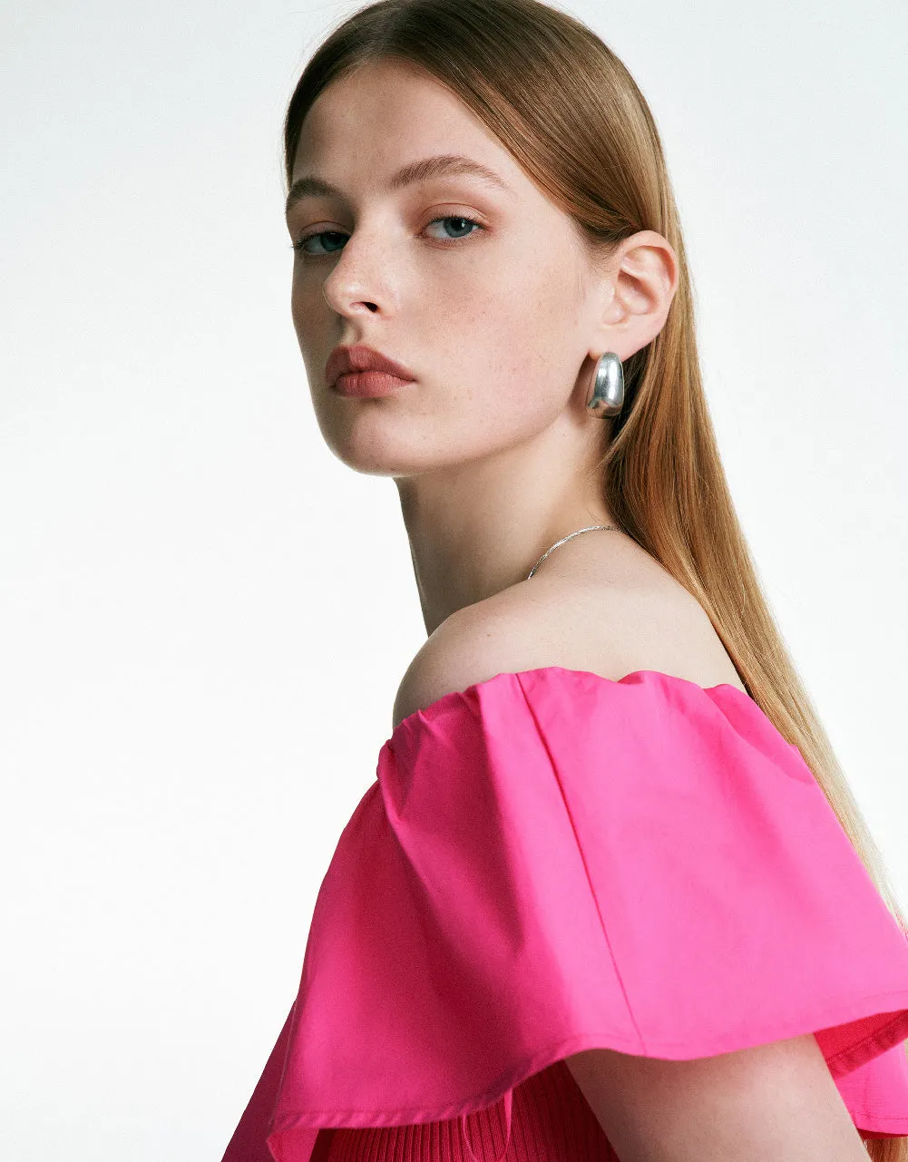 Off-Shoulder Knitted T-Shirt sold by Urban Revivo product image thumbnail 5