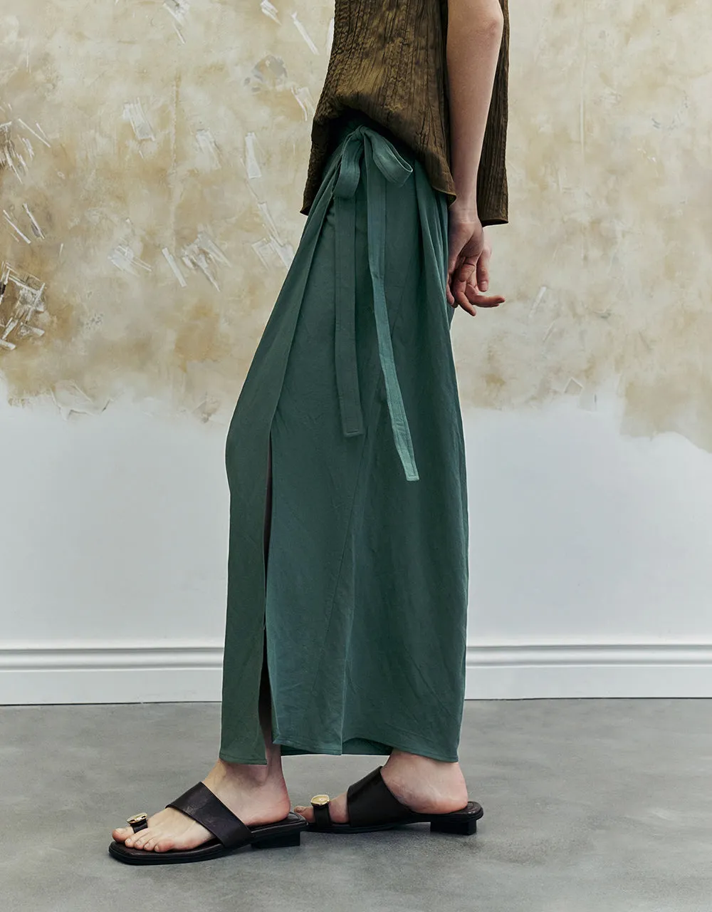 Wrapped Straight Skirt sold by Urban Revivo product image thumbnail 4