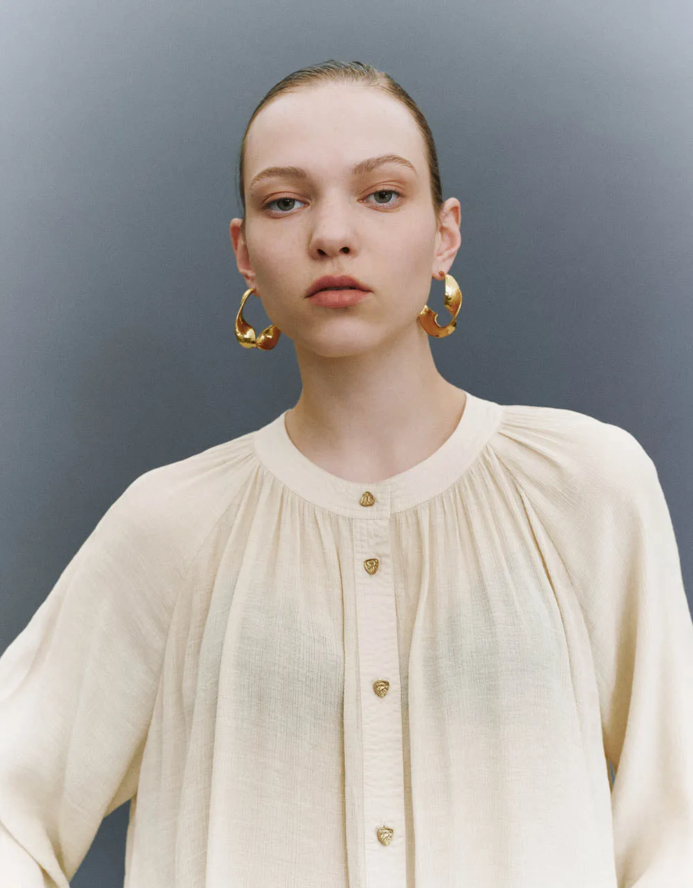 Raglan Sleeve Crew Neck Straight Shirt sold by Urban Revivo product image thumbnail 4