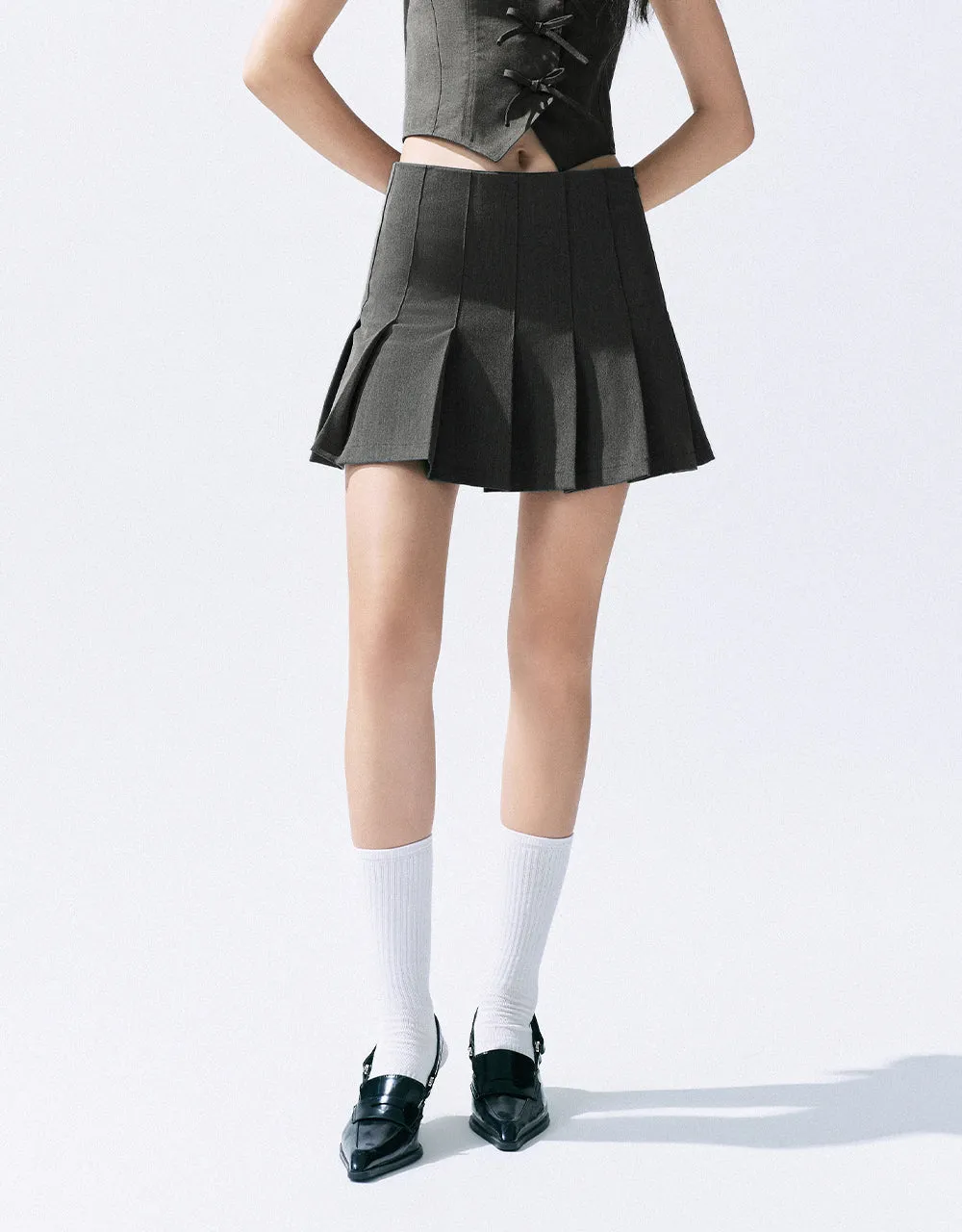 Pleated Mini A-Line Skirt sold by Urban Revivo product image thumbnail 2