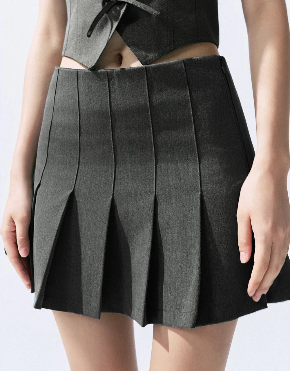Pleated Mini A-Line Skirt sold by Urban Revivo product image thumbnail 5