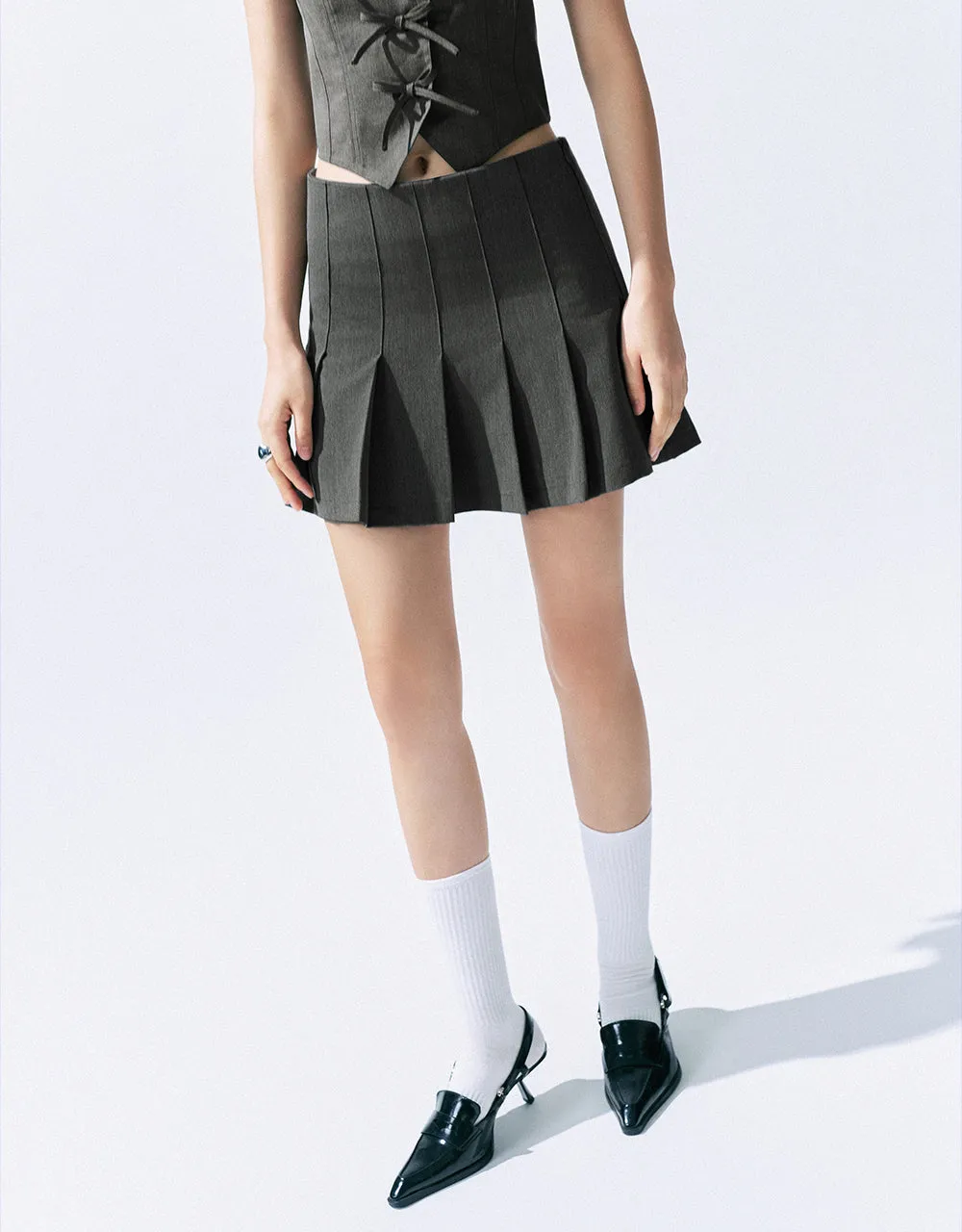 Pleated Mini A-Line Skirt sold by Urban Revivo product image thumbnail 4