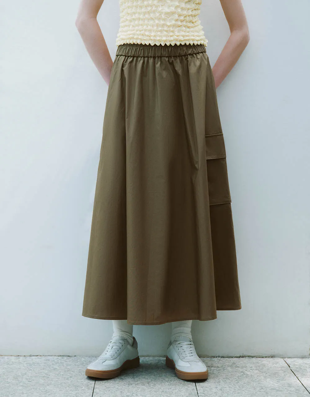 Elastic Waist Midi A-Line Skirt sold by Urban Revivo product image thumbnail 2