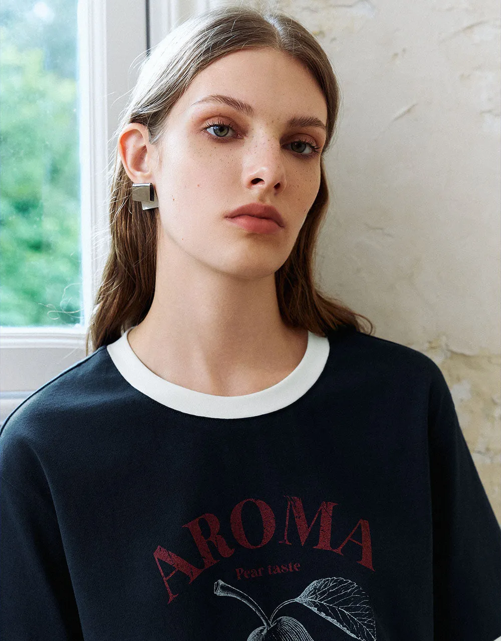 Printed Crew Neck Straight T-Shirt sold by Urban Revivo product image thumbnail 4