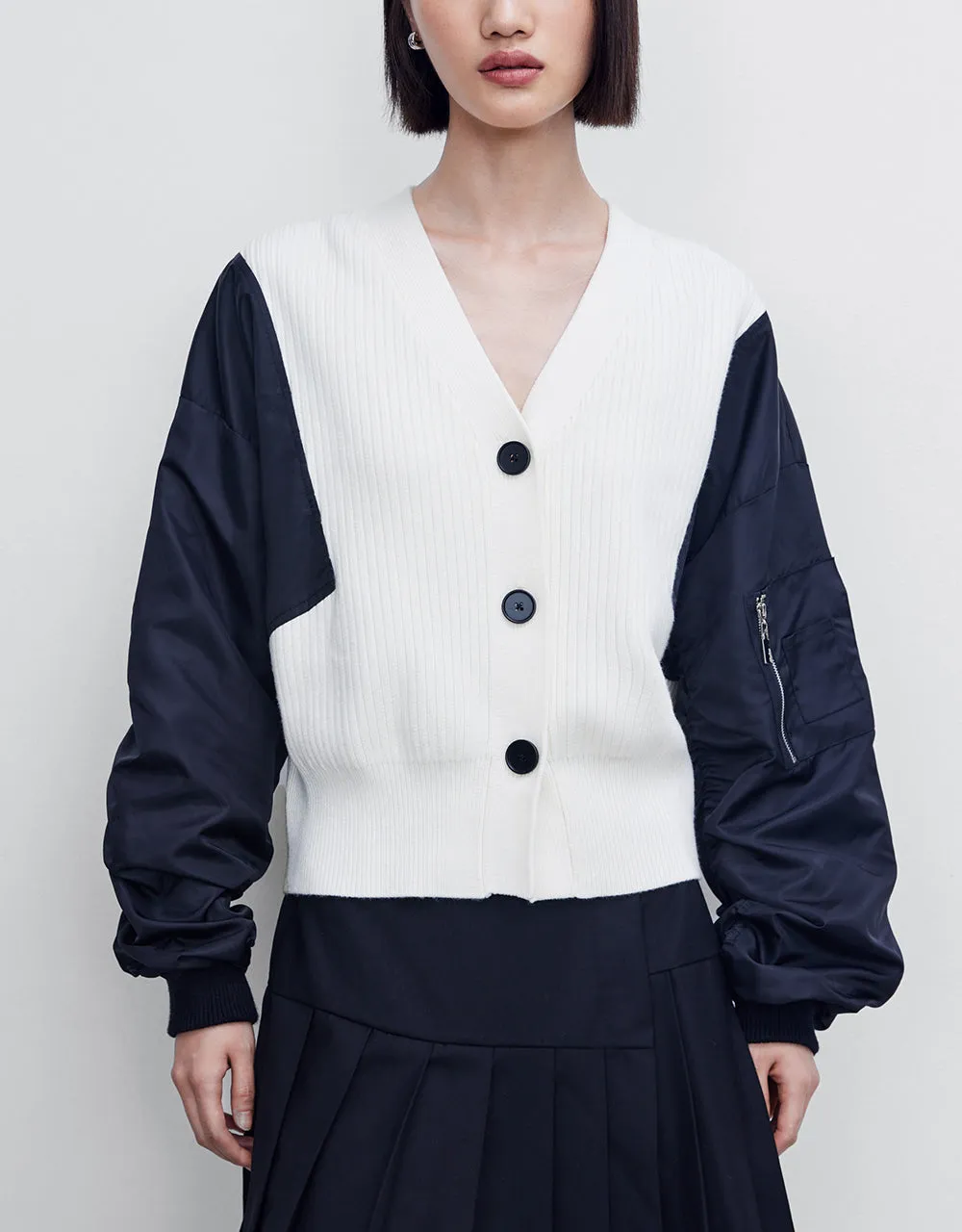 Two Toned V-Neck Knitted Cardigan sold by Urban Revivo product image thumbnail 2