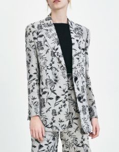 Floral Print Single Breasted Blazer sold by Urban Revivo