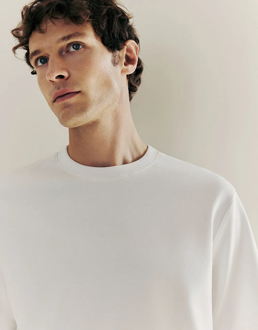 Crew Neck Straight T-Shirt sold by Urban Revivo product image thumbnail 4