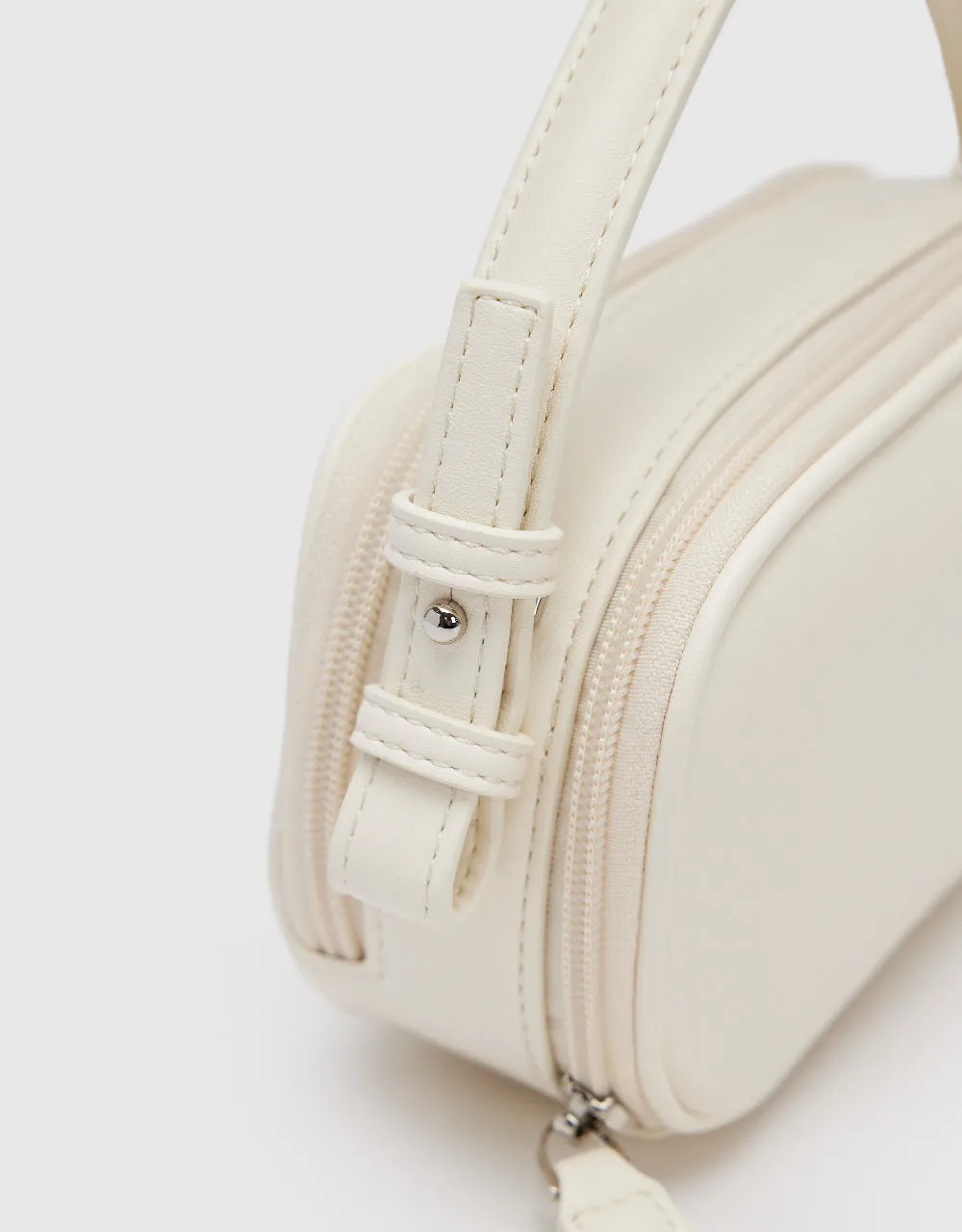 Shoulder Bags sold by Urban Revivo product image thumbnail 5