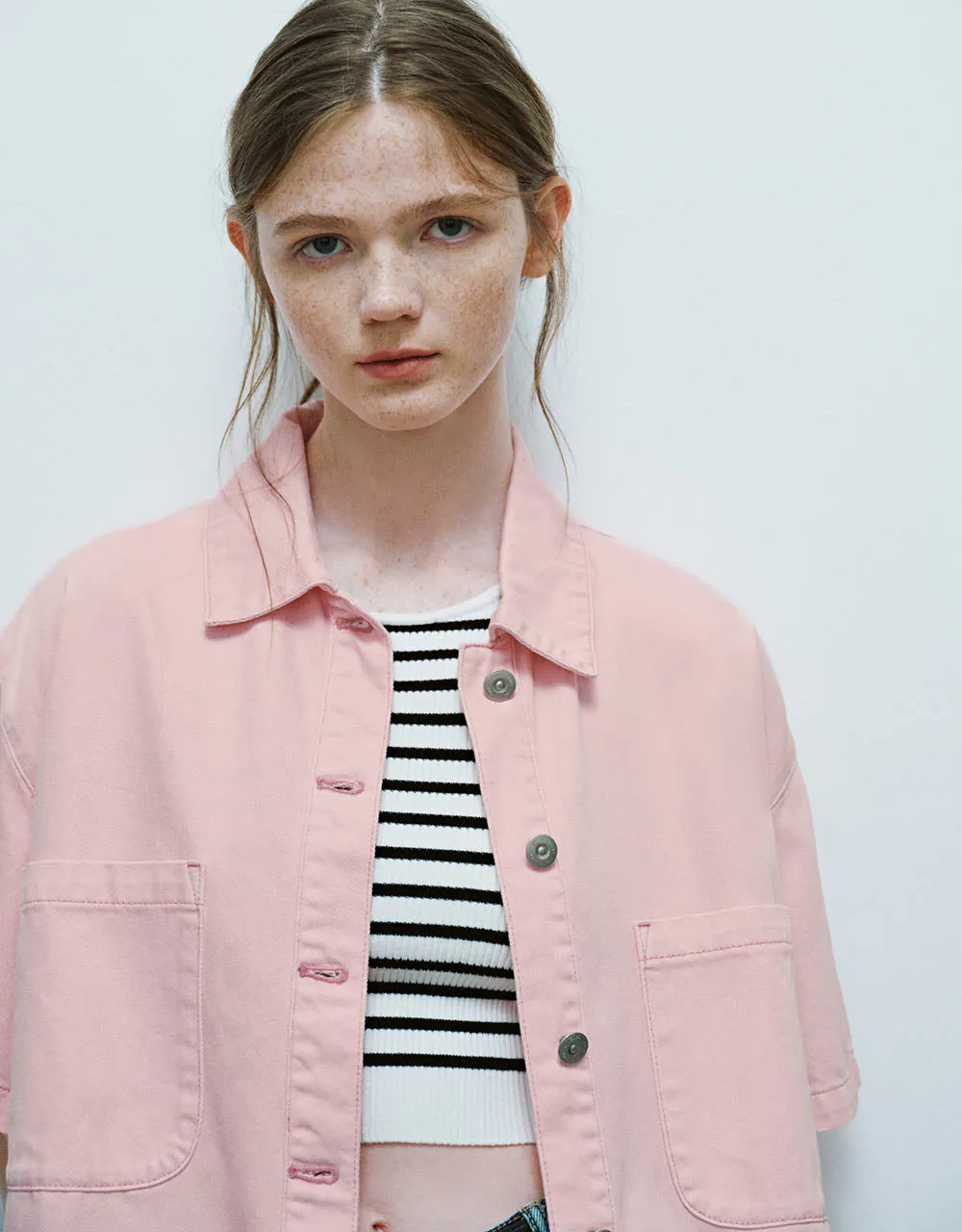 Button Up Loose Denim Shirt sold by Urban Revivo product image thumbnail 4