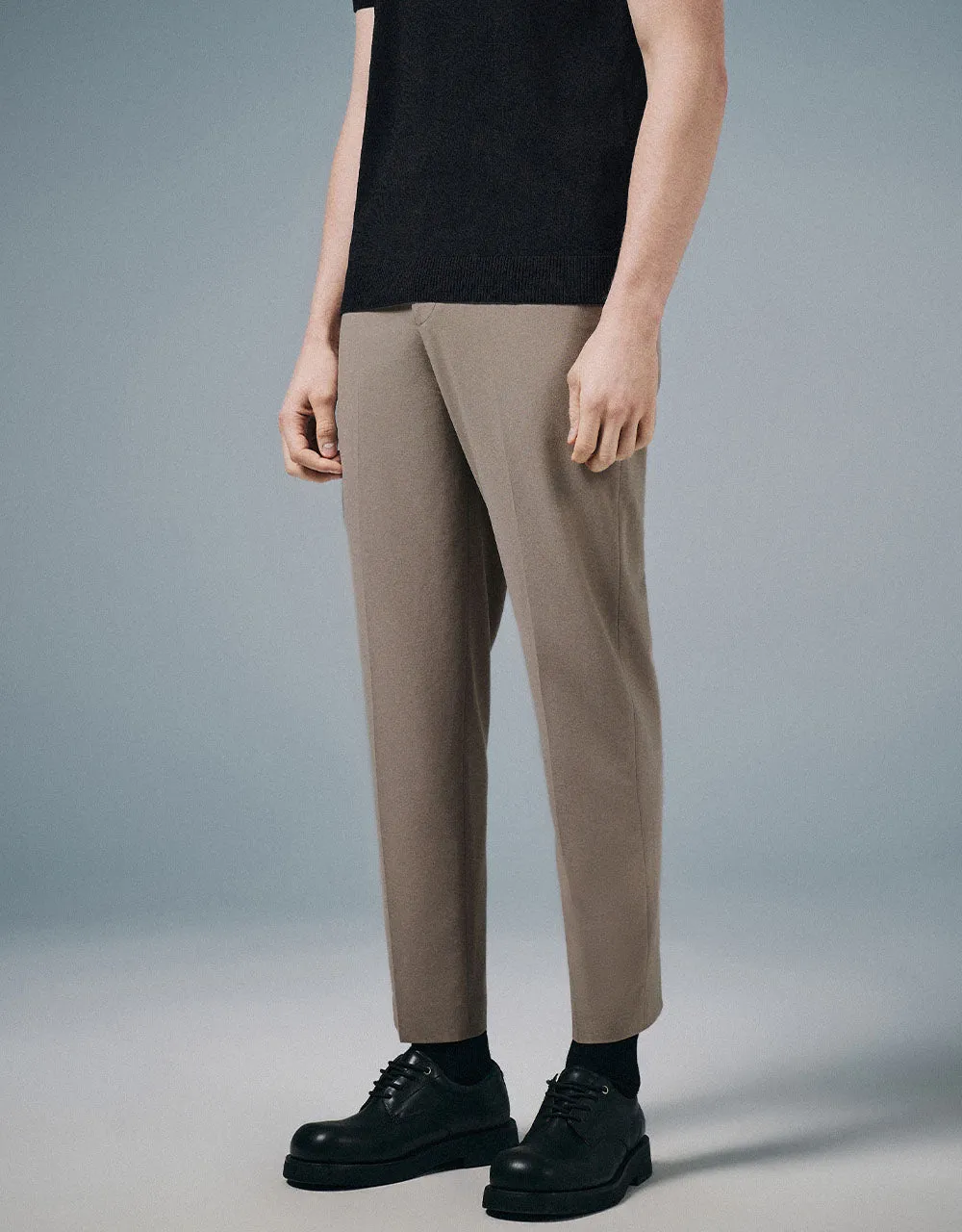 Straight Pants sold by Urban Revivo product image thumbnail 4