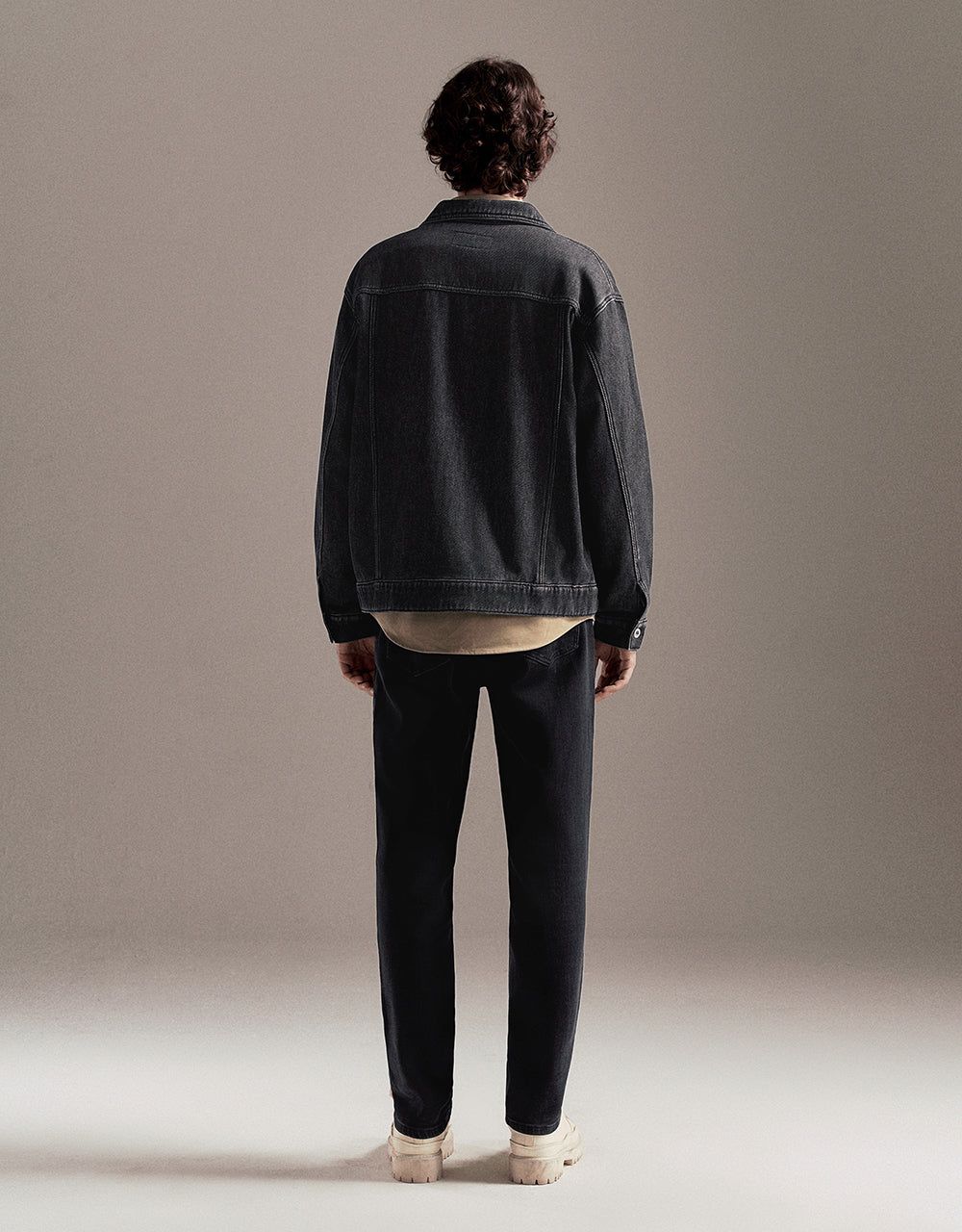 Loose Straight Pants sold by Urban Revivo product image thumbnail 2