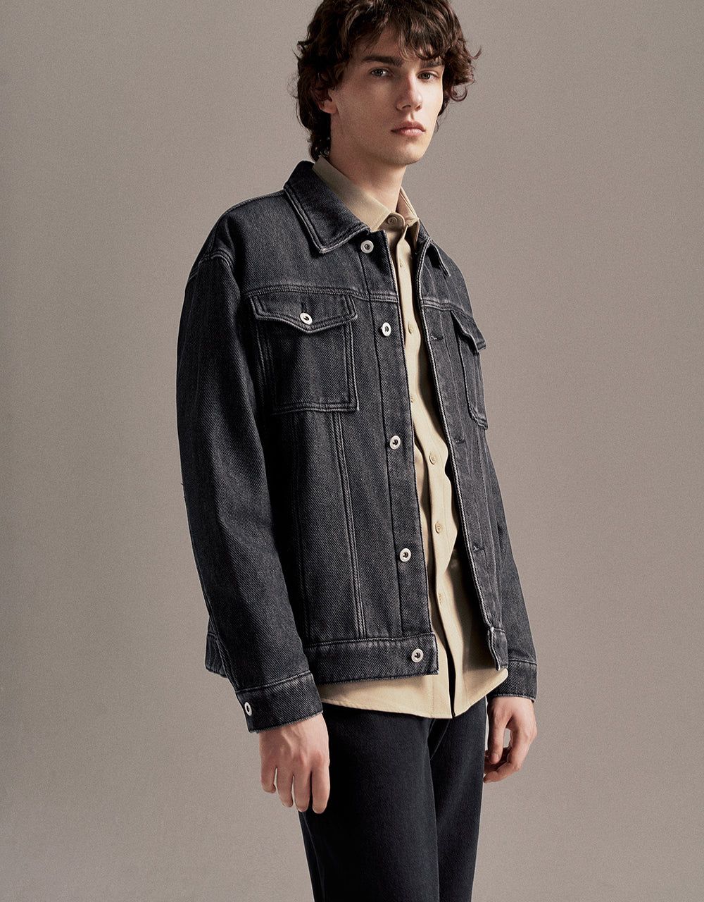 Loose Straight Pants sold by Urban Revivo product image thumbnail 3