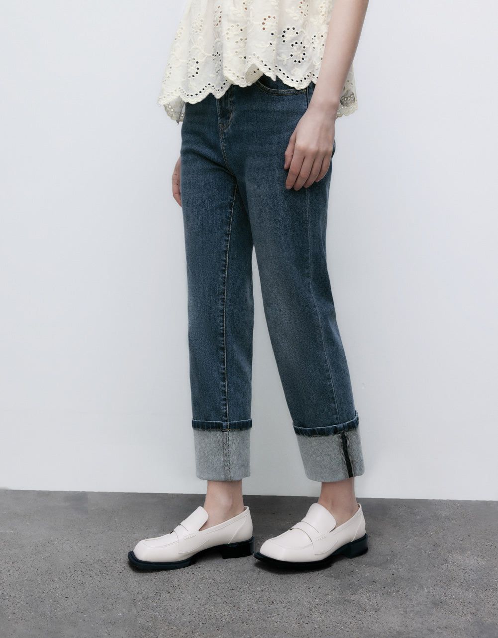 Roll Up Hem Straight Jeans sold by Urban Revivo product image thumbnail 3