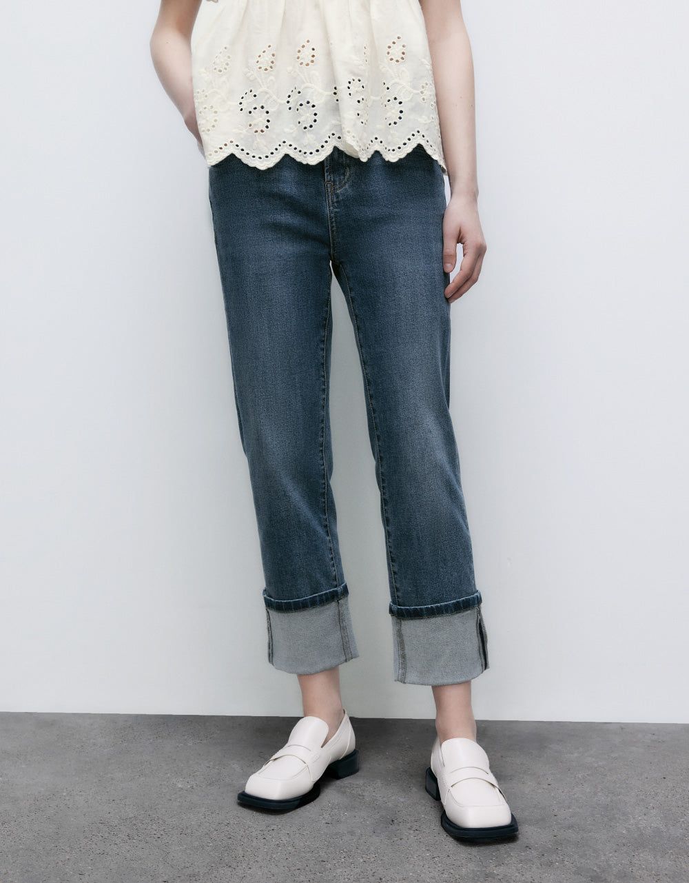 Roll Up Hem Straight Jeans sold by Urban Revivo product image thumbnail 2