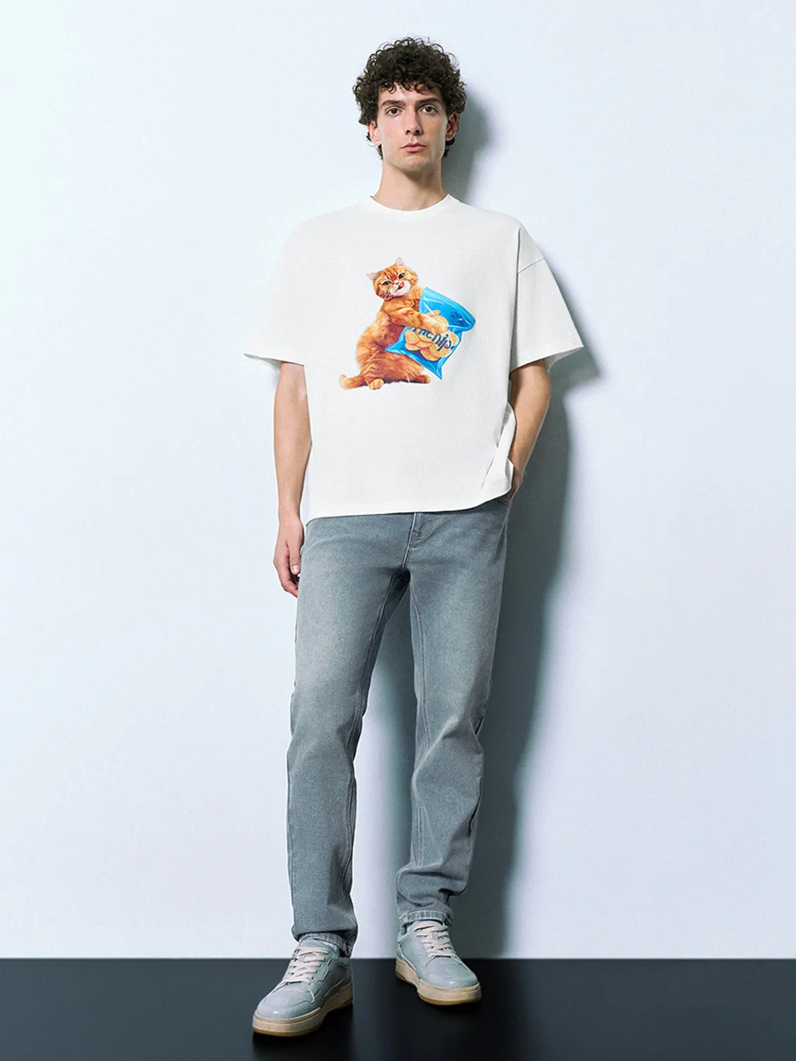 Straight Jeans sold by Urban Revivo product image thumbnail 5