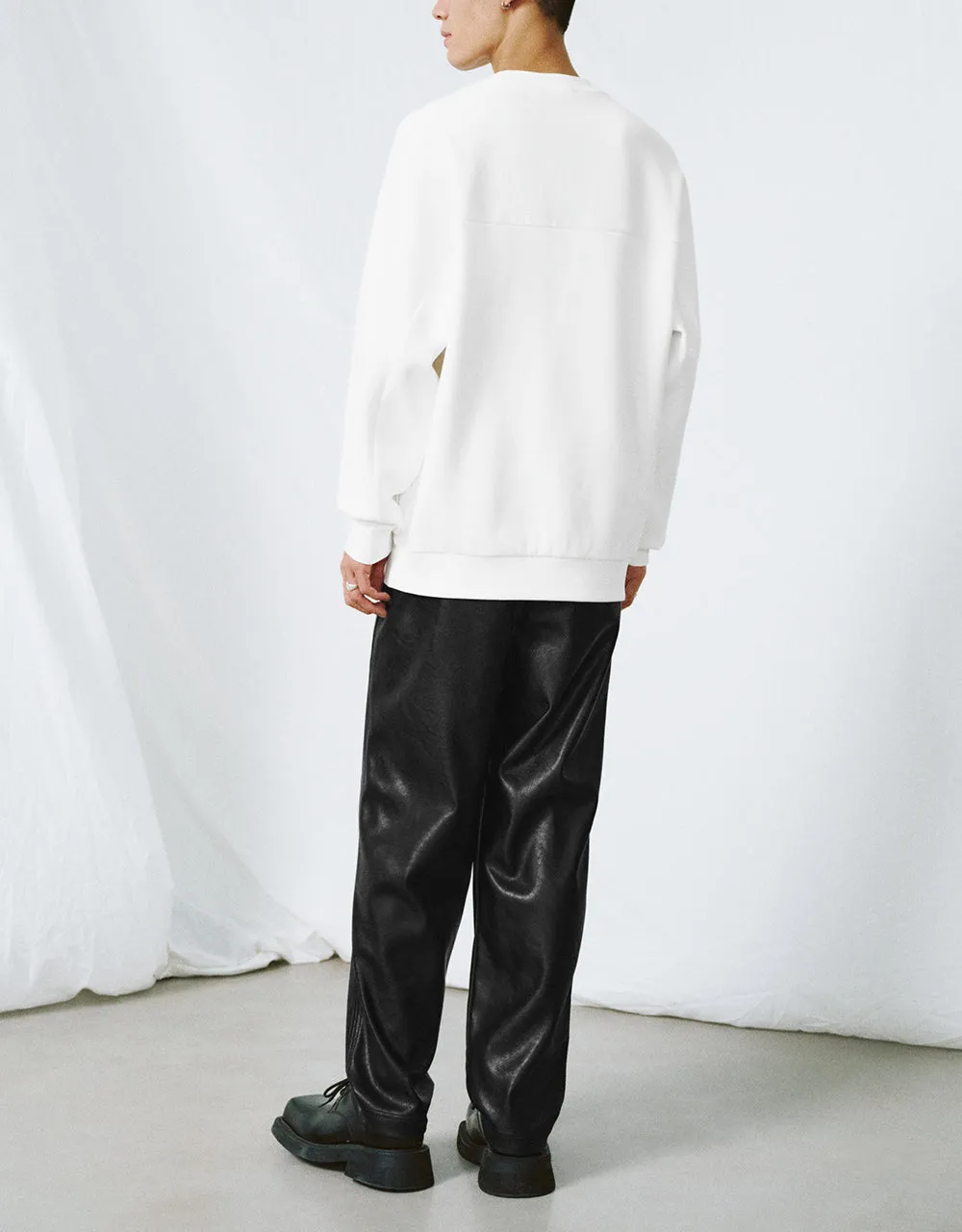 Raglan Sleeve Sweatshirt sold by Urban Revivo product image thumbnail 4