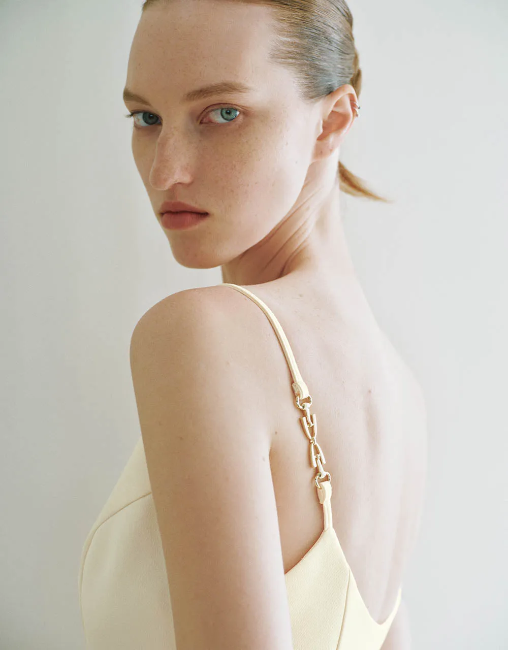 Asymmetric Off-Shoulder A-Line Cami Dress sold by Urban Revivo product image thumbnail 4