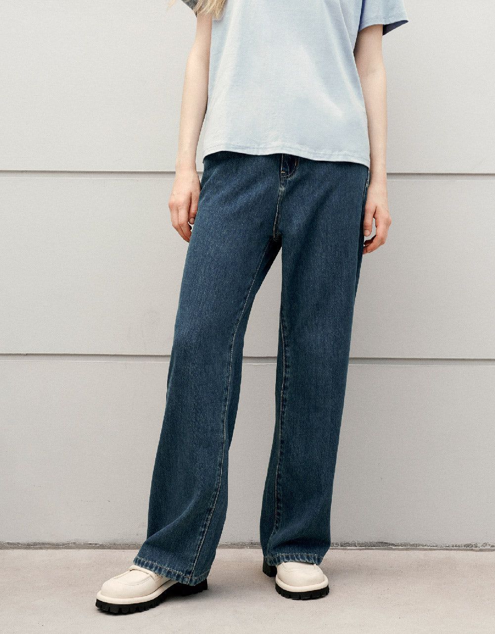 Wide-Leg Jeans sold by Urban Revivo product image thumbnail 4