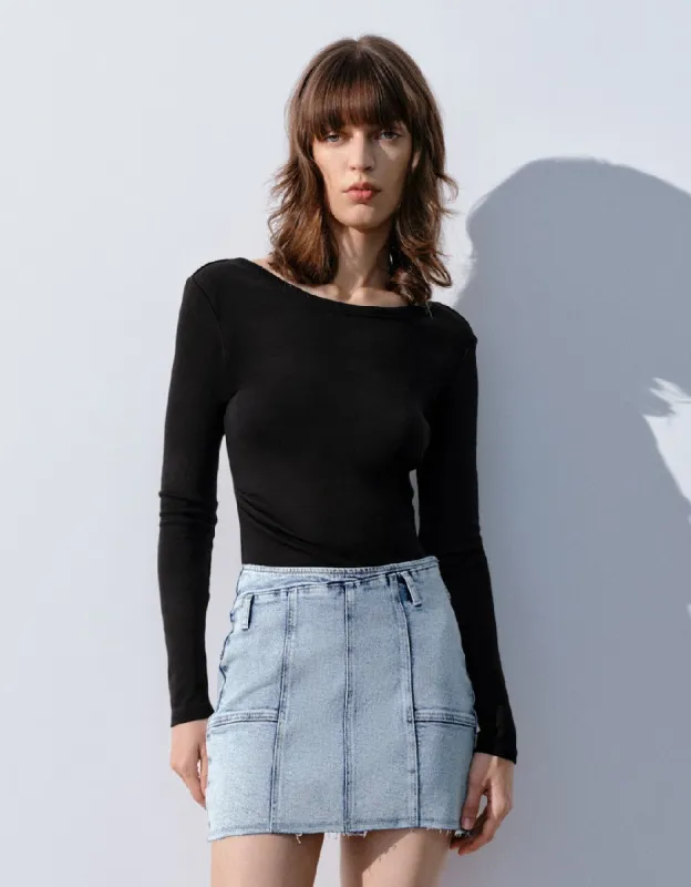 Crew Neck Skinny T-Shirt sold by Urban Revivo
