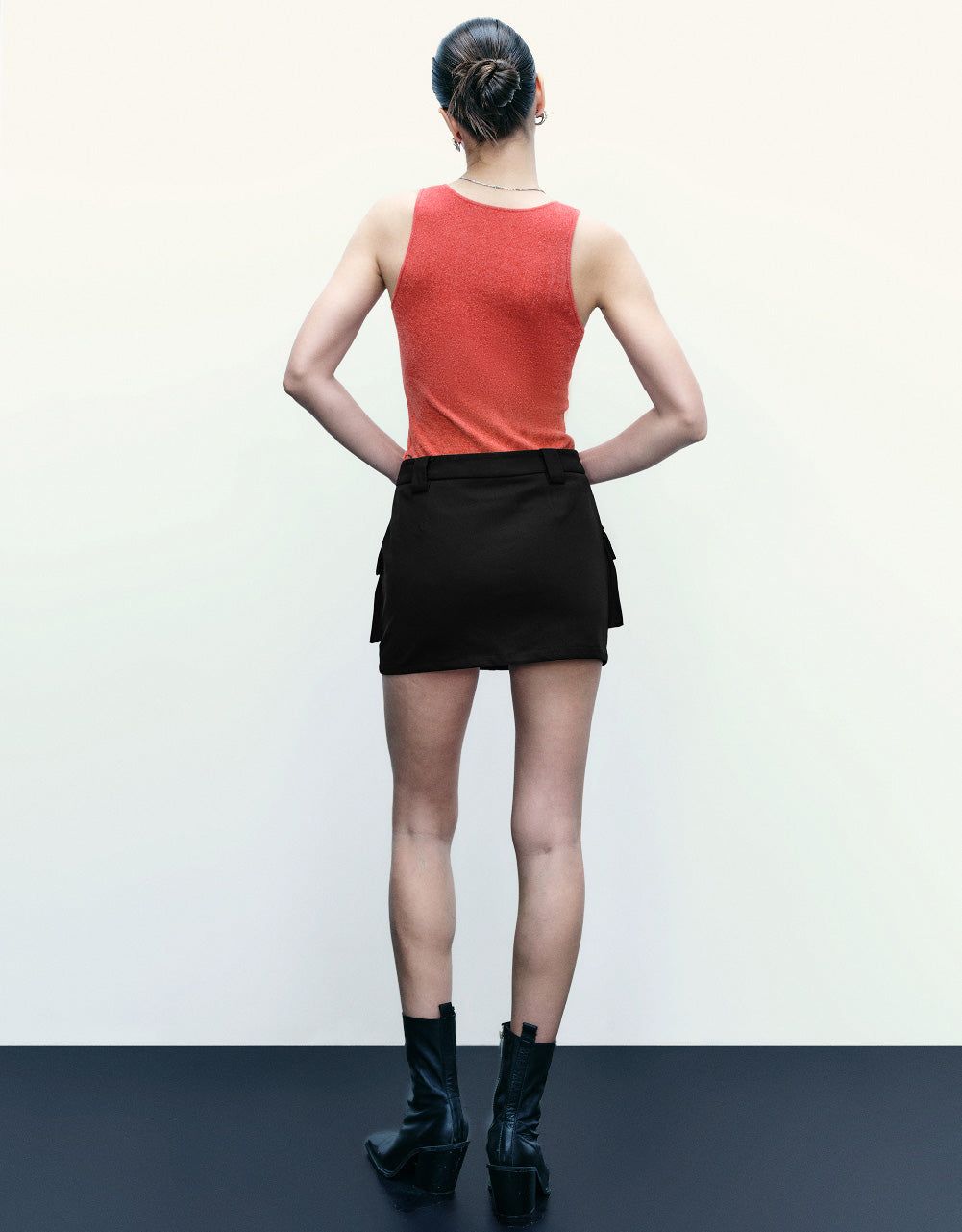 Mini Straight Skirt sold by Urban Revivo product image thumbnail 5