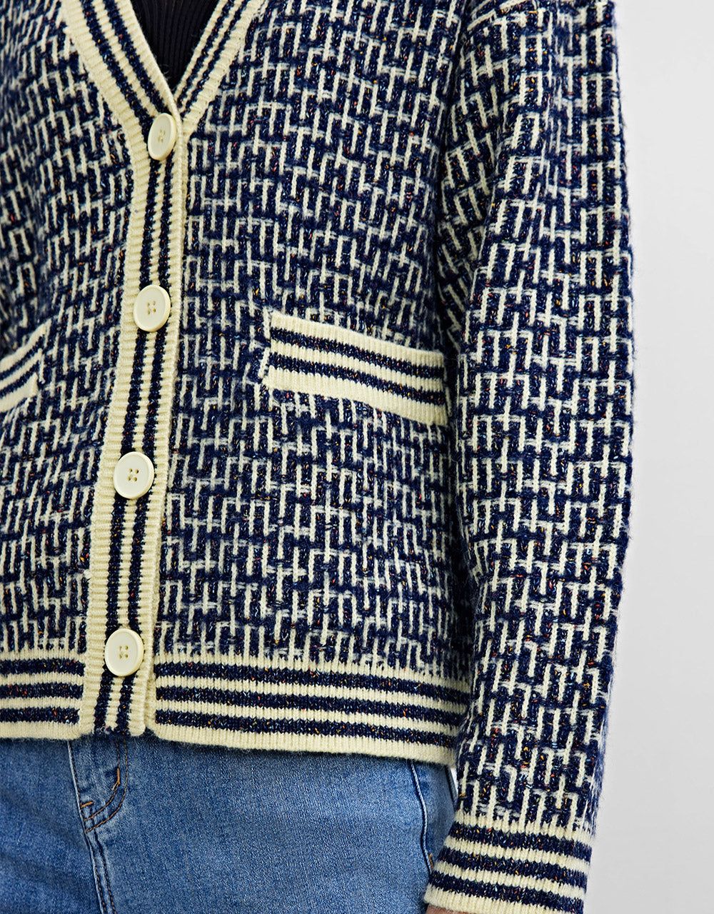 Striped Trim Tweed Plaid Pattern Cardigan sold by Urban Revivo product image thumbnail 3