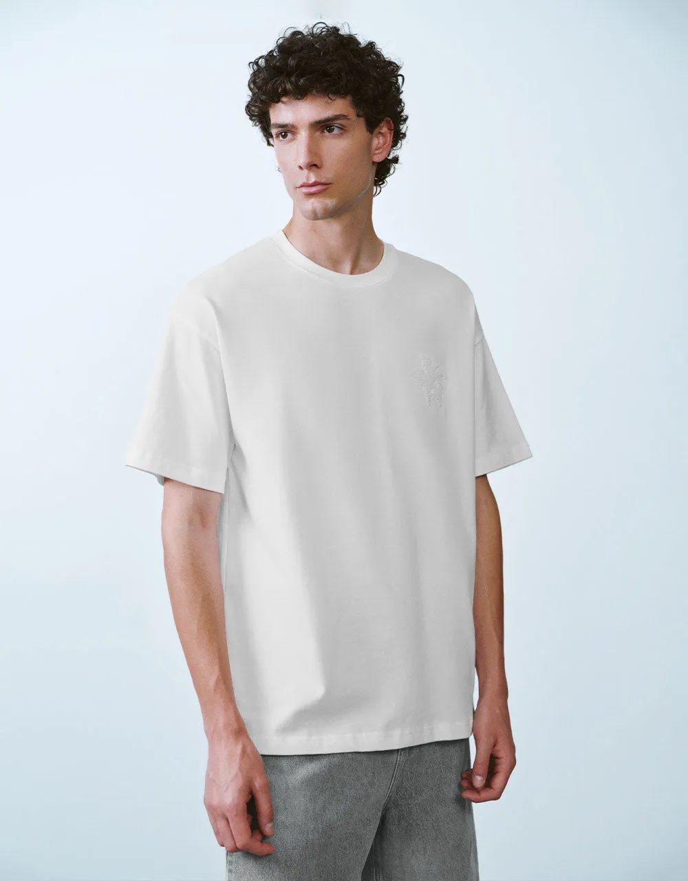 Crew Neck Loose A-Line T-Shirt sold by Urban Revivo product image thumbnail 2