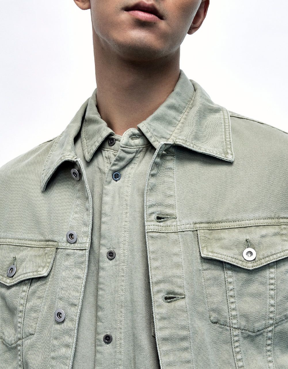 Denim Jacket With Flap Pockets sold by Urban Revivo product image thumbnail 5