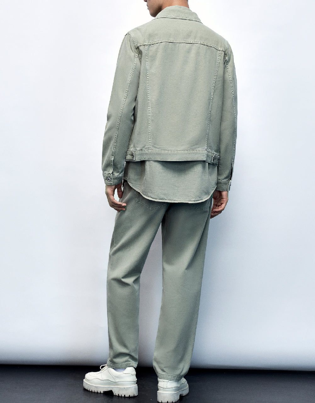 Denim Jacket With Flap Pockets sold by Urban Revivo product image thumbnail 4