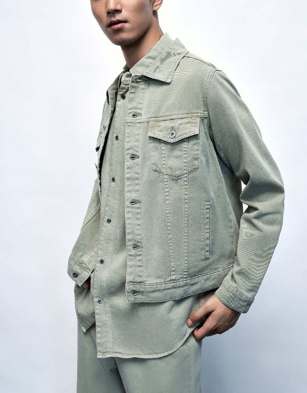 Denim Jacket With Flap Pockets sold by Urban Revivo product image thumbnail 3