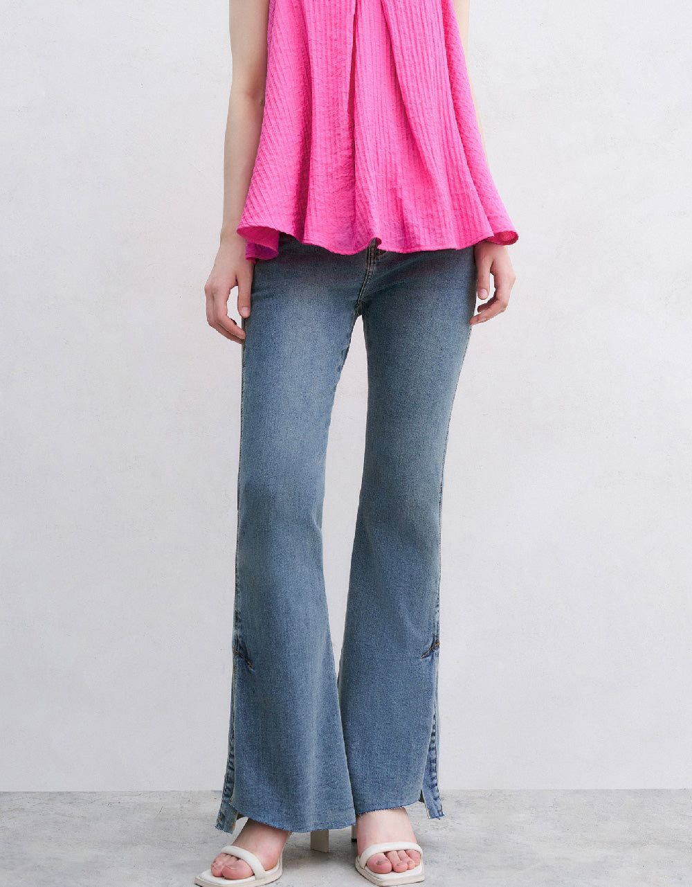 Split Hem Flare Jeans sold by Urban Revivo product image thumbnail 2