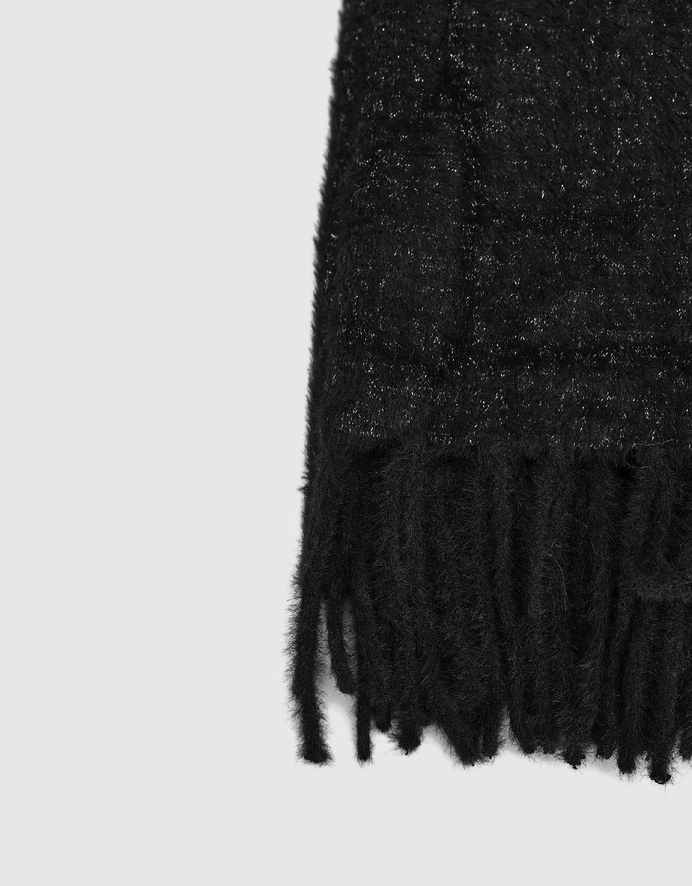 Long Scarf sold by Urban Revivo product image thumbnail 5