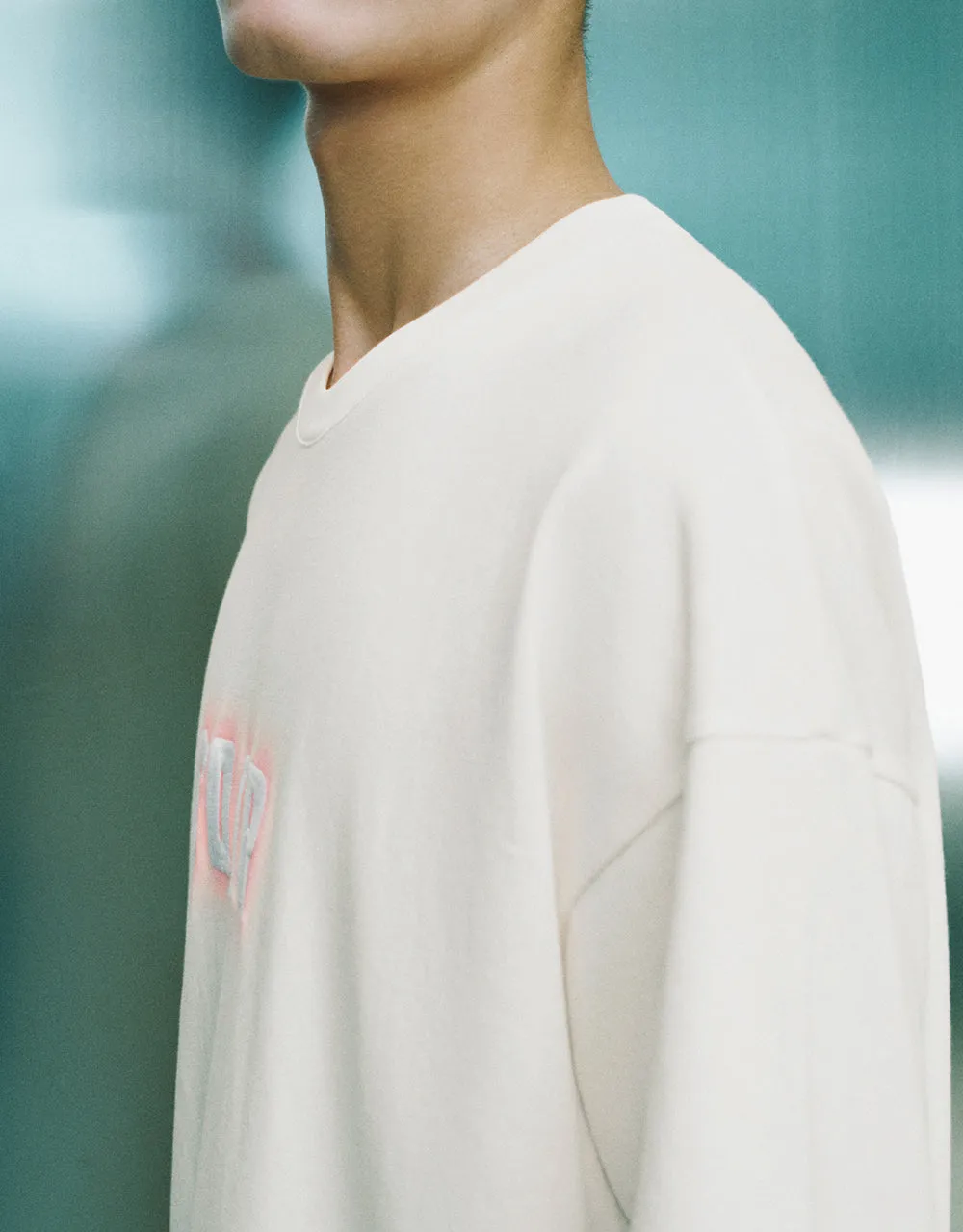 Printed Crew Neck Loose T-Shirt sold by Urban Revivo product image thumbnail 4