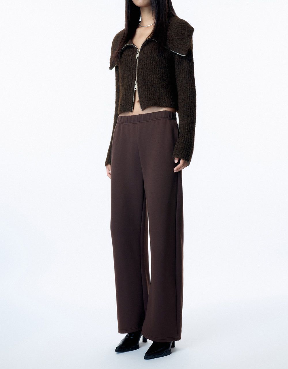 Drawstring Waist Knitted Straight Pants sold by Urban Revivo product image thumbnail 4