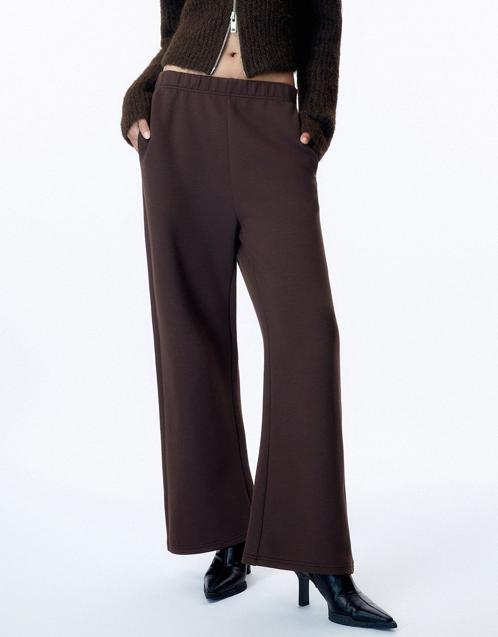 Drawstring Waist Knitted Straight Pants sold by Urban Revivo product image thumbnail 2