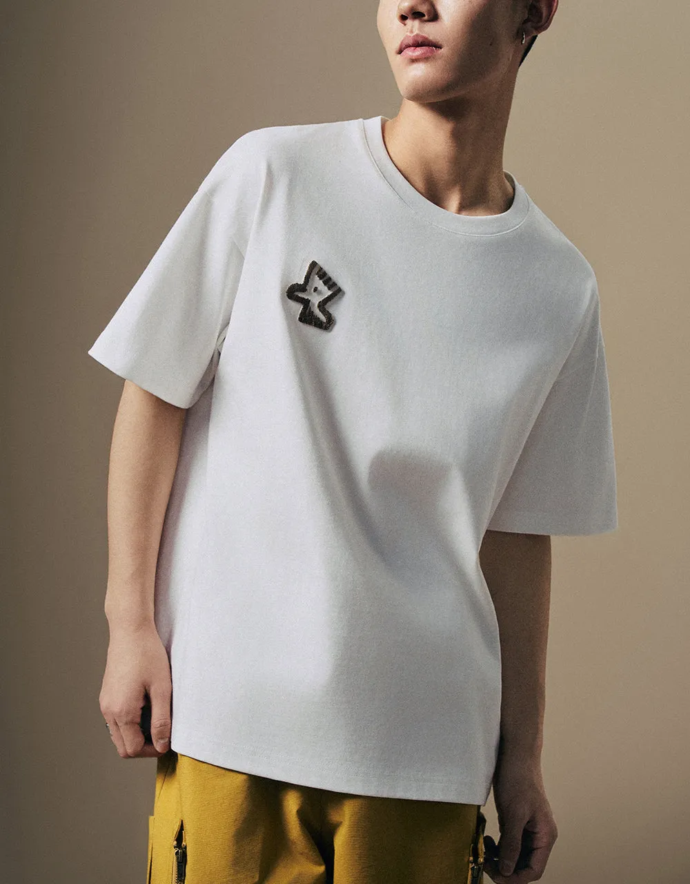 Crew Neck Straight T-Shirt sold by Urban Revivo product image thumbnail 3