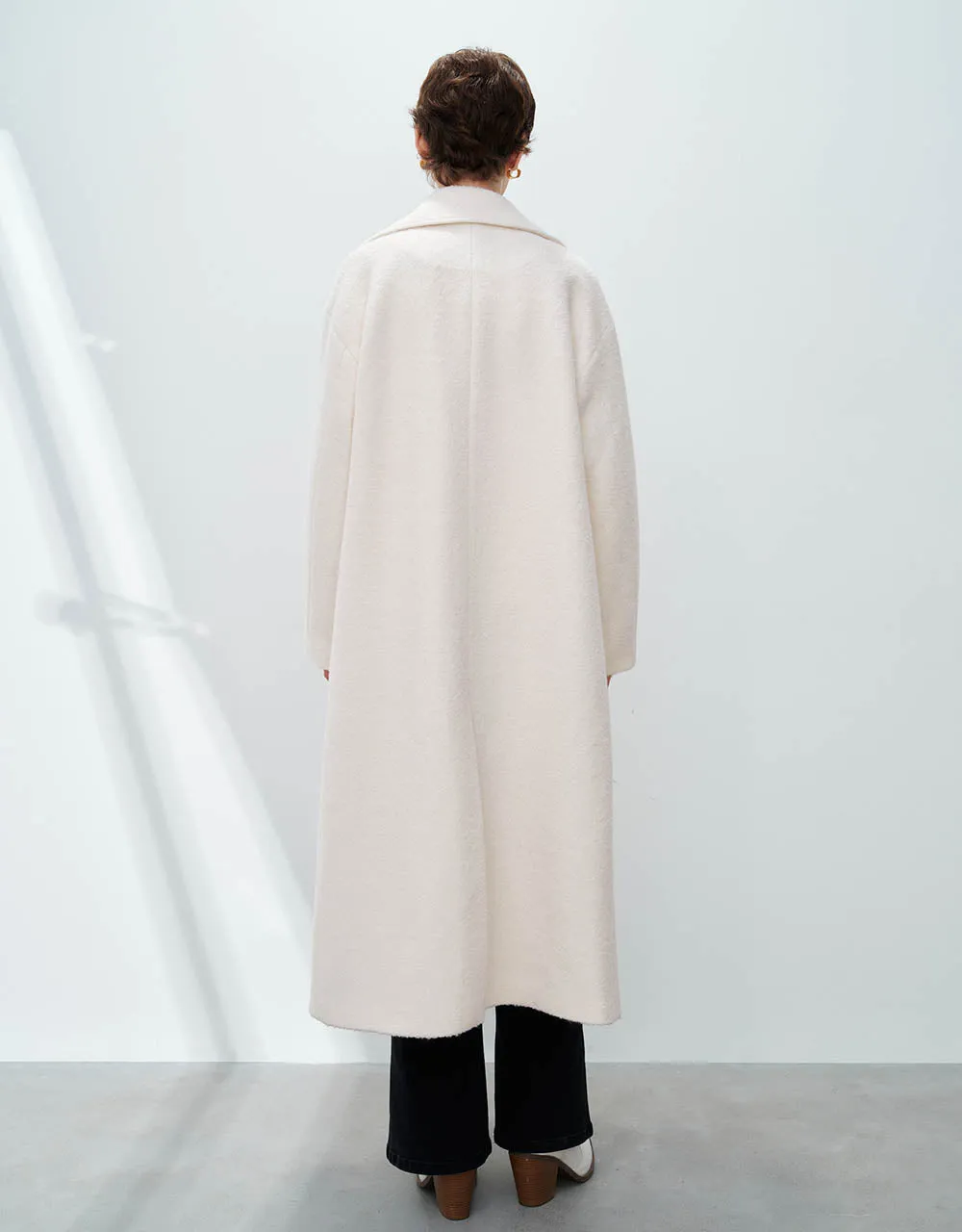 Double Breasted Straight Long Coat sold by Urban Revivo product image thumbnail 4