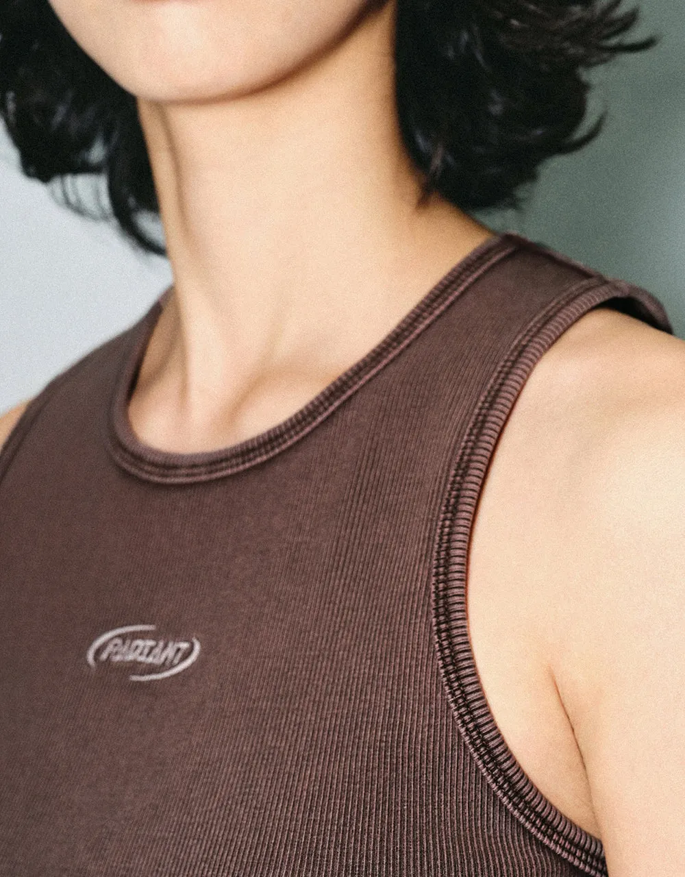 Cropped Crew Neck Skinny Tank Top sold by Urban Revivo product image thumbnail 4