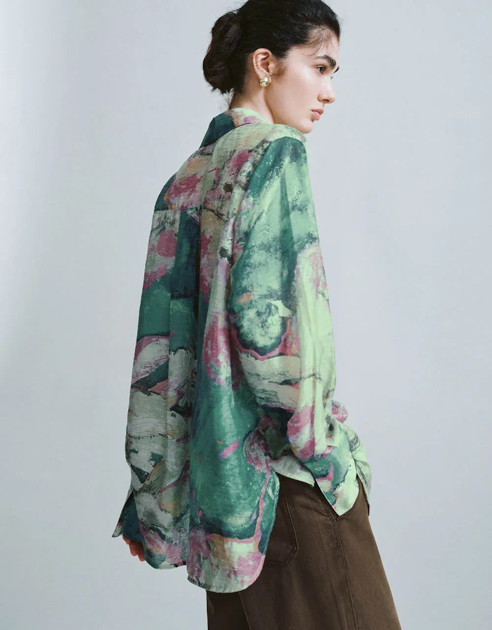 Button Up Straight Shirt sold by Urban Revivo product image thumbnail 3