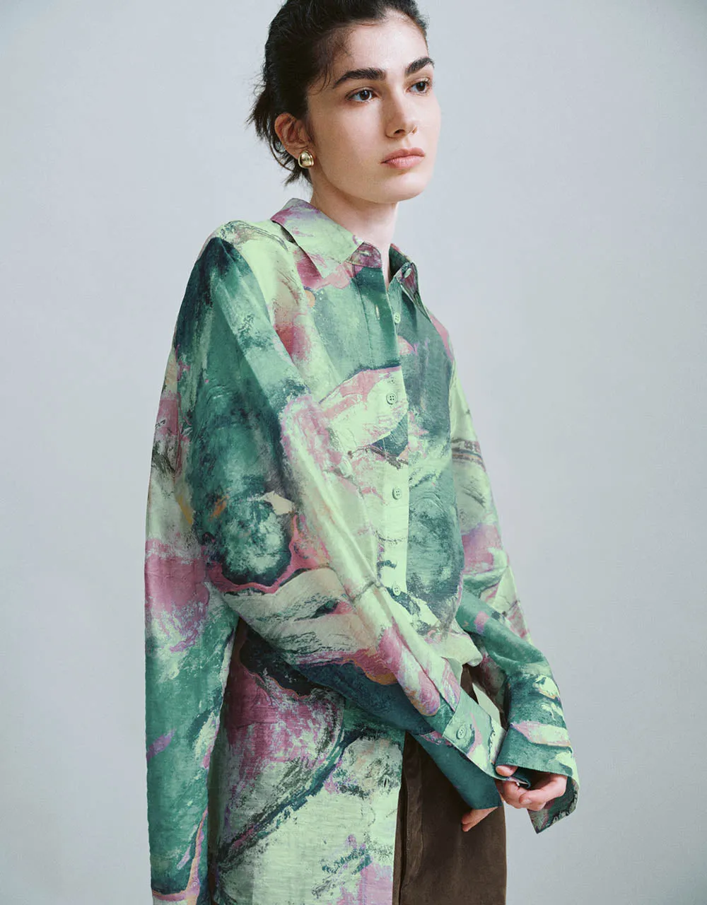 Button Up Straight Shirt sold by Urban Revivo product image thumbnail 4