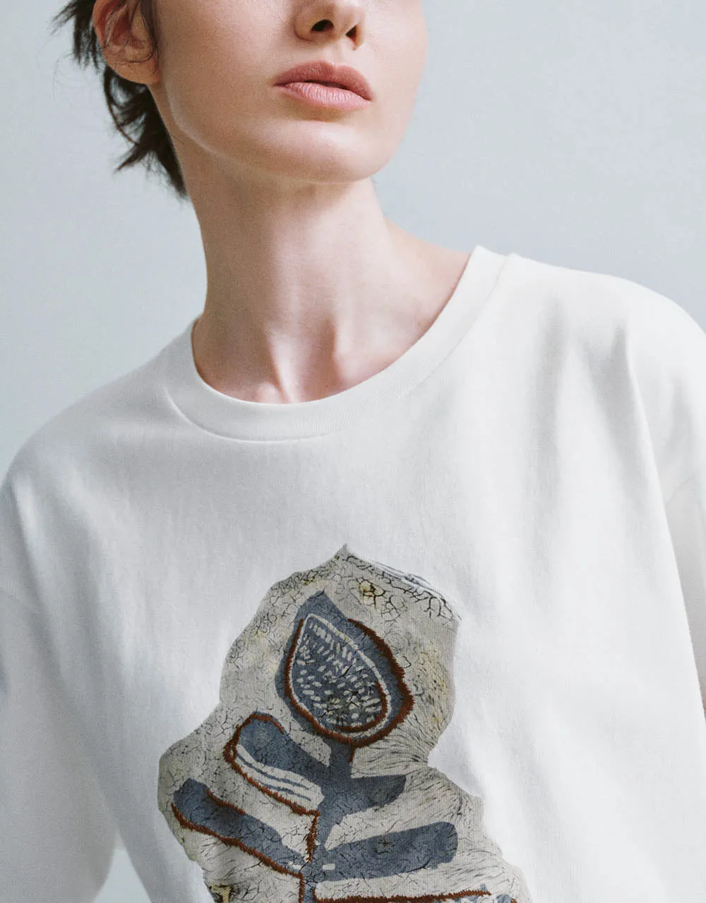 Printed Crew Neck Loose T-Shirt sold by Urban Revivo product image thumbnail 4