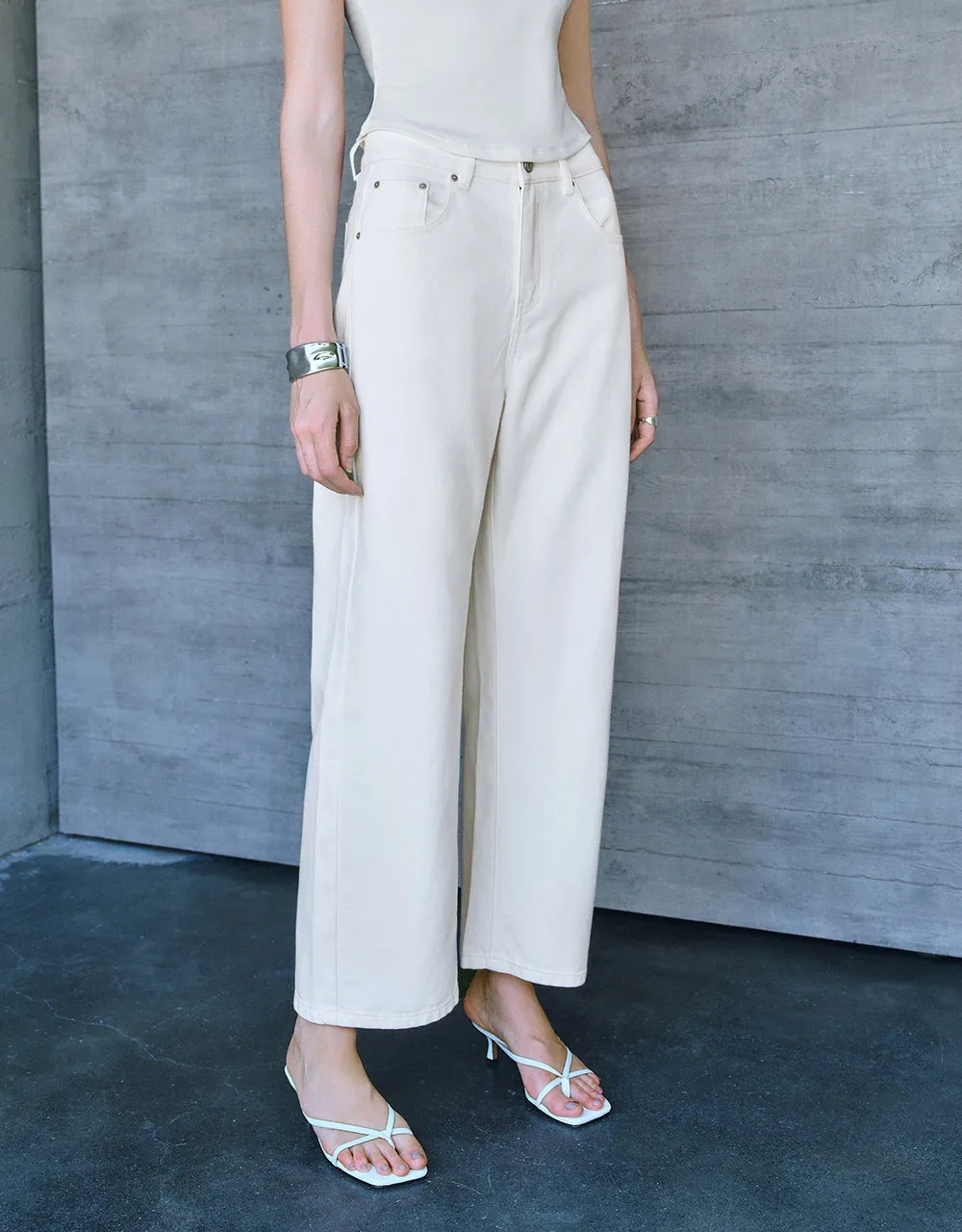 Straight Jeans sold by Urban Revivo product image thumbnail 4