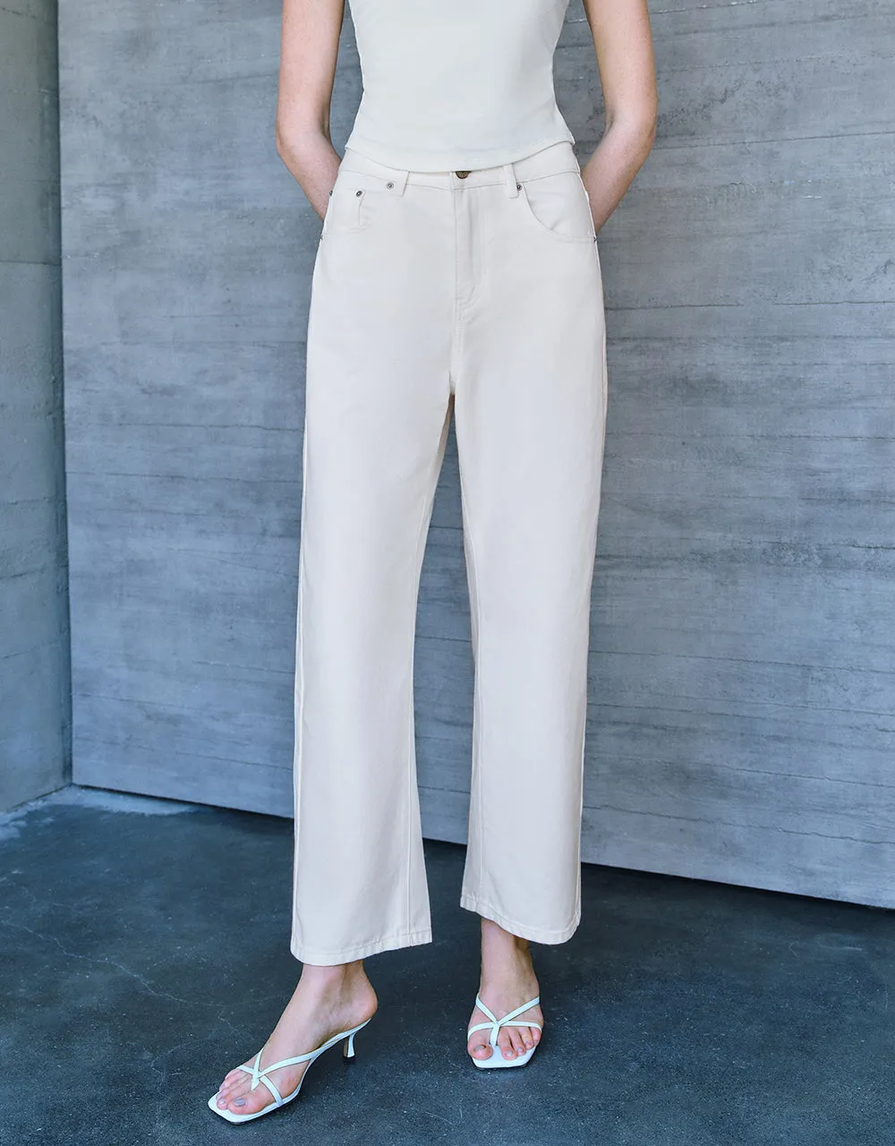 Straight Jeans sold by Urban Revivo product image thumbnail 3