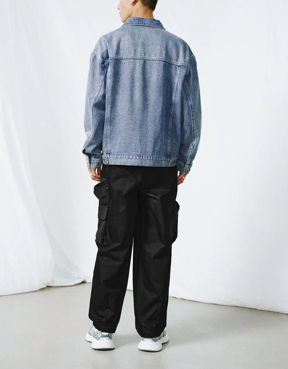 Drop Shoulder Sleeve Denim Jacket sold by Urban Revivo product image thumbnail 4