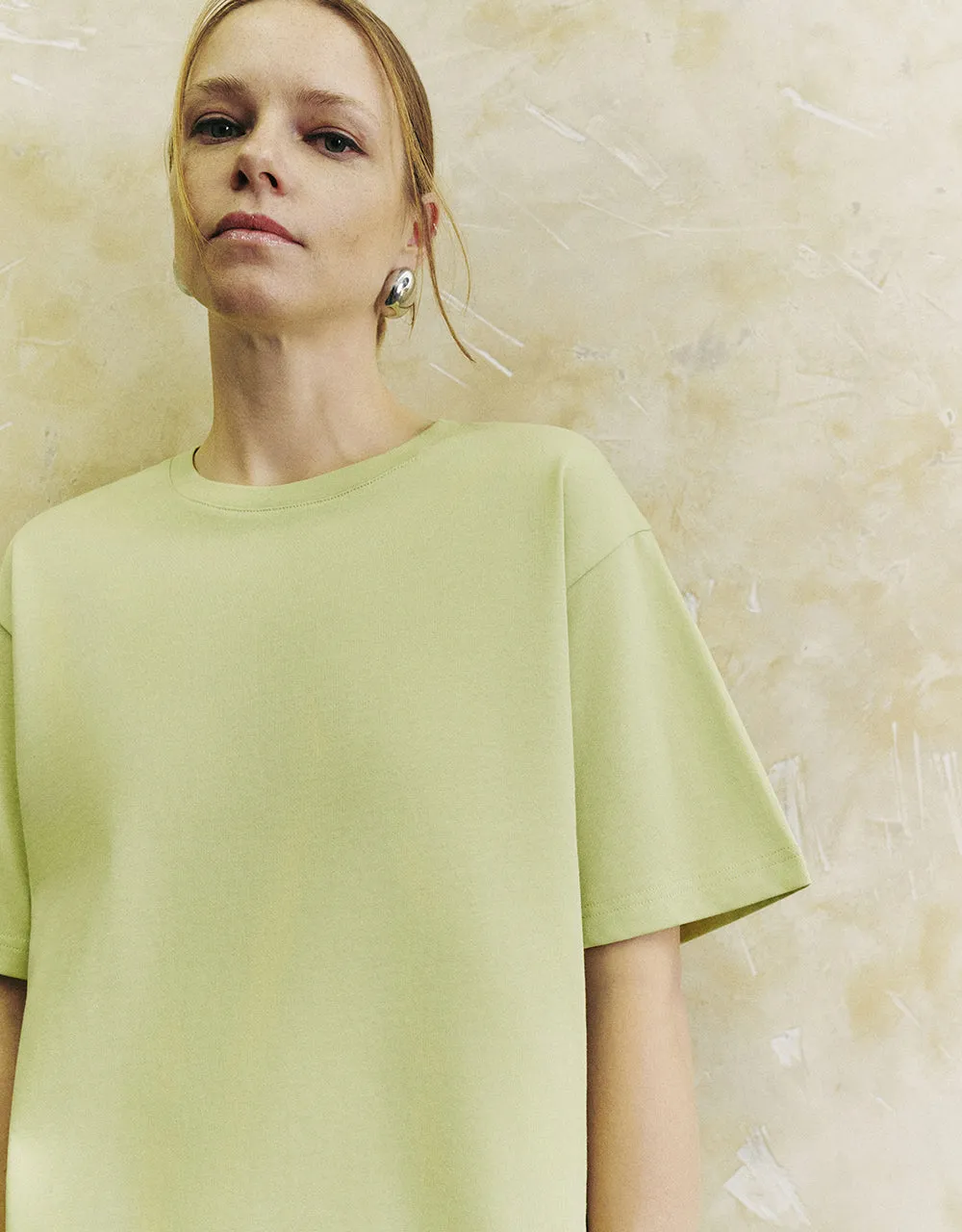 Crew Neck Loose T-Shirt sold by Urban Revivo product image thumbnail 4