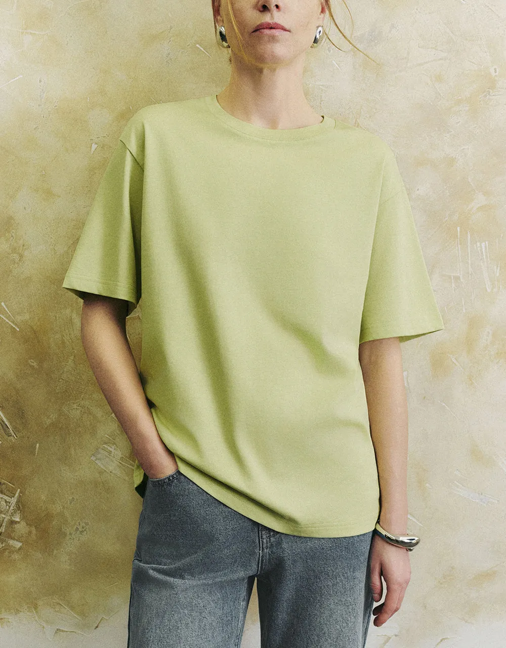 Crew Neck Loose T-Shirt sold by Urban Revivo product image thumbnail 2