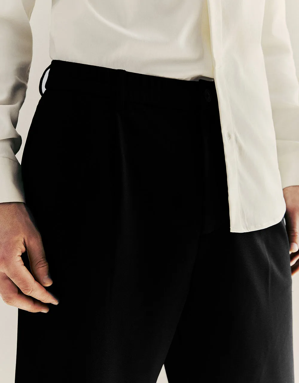 Elastic Waist Knitted Carrot Fit Pants sold by Urban Revivo product image thumbnail 5