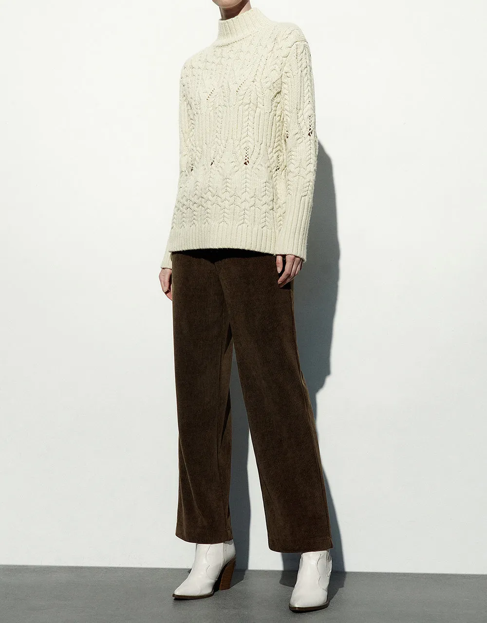 Knitted Straight Pants sold by Urban Revivo product image thumbnail 4