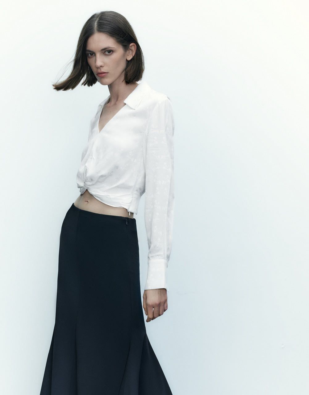 Twist Front Overhead Shirt sold by Urban Revivo product image thumbnail 3